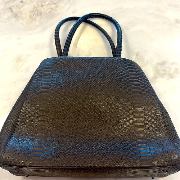 Crocodile imitation leather bag - Picture 1 of 3